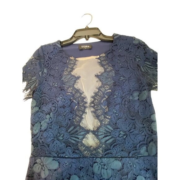 Storia Lace Dress with Plunging Sheer Neckline and Short Sleeves Navy Blue Size - Picture 6 of 12